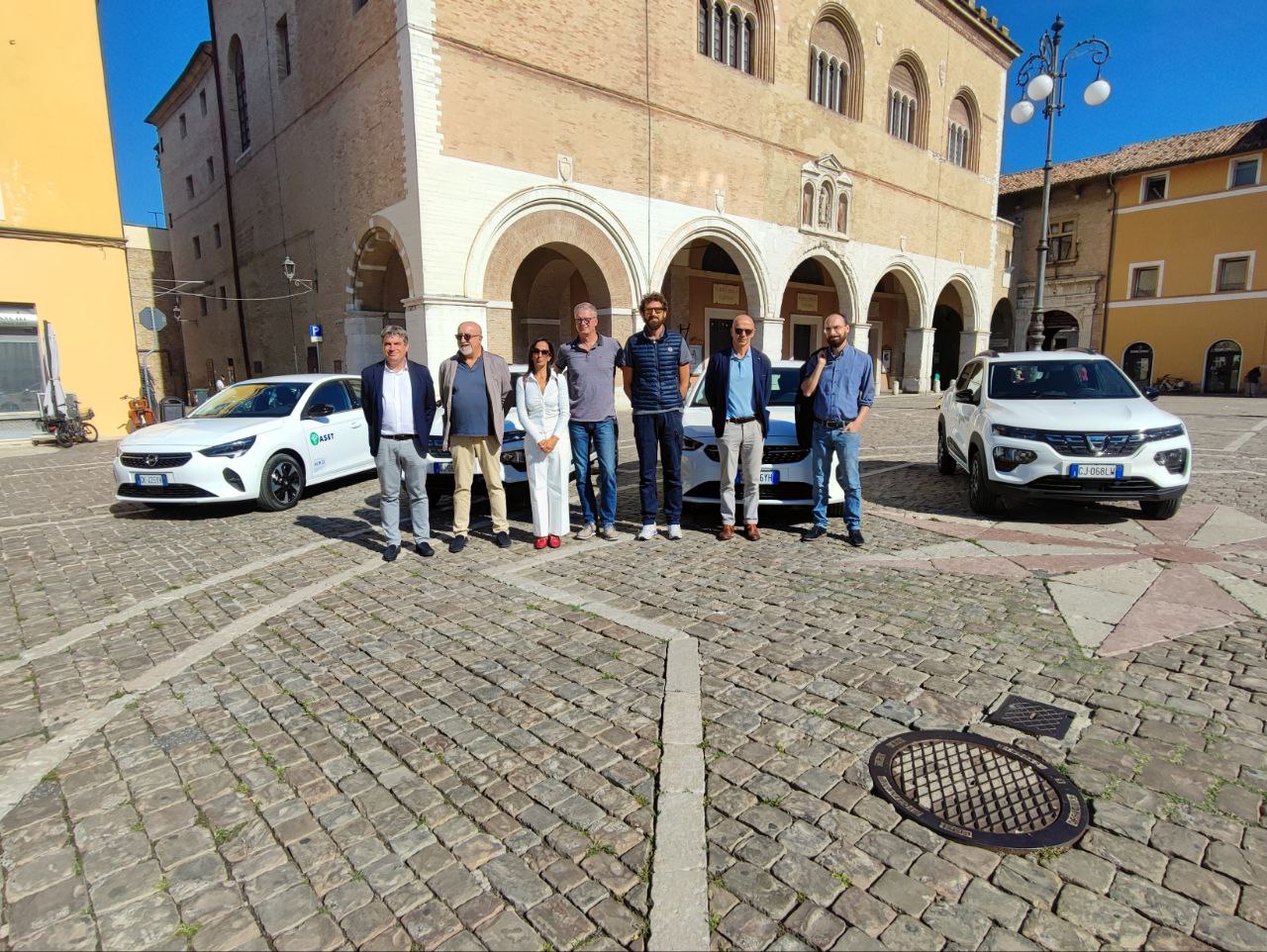 Nove auto elettriche per Aset Spa: la società dei servizi è sempre più ‘green’