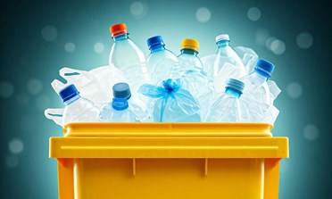 Raccolta imballaggi in plastica, esteso a tutta Fano il ‘porta a porta’ per le attività che ne producono di più